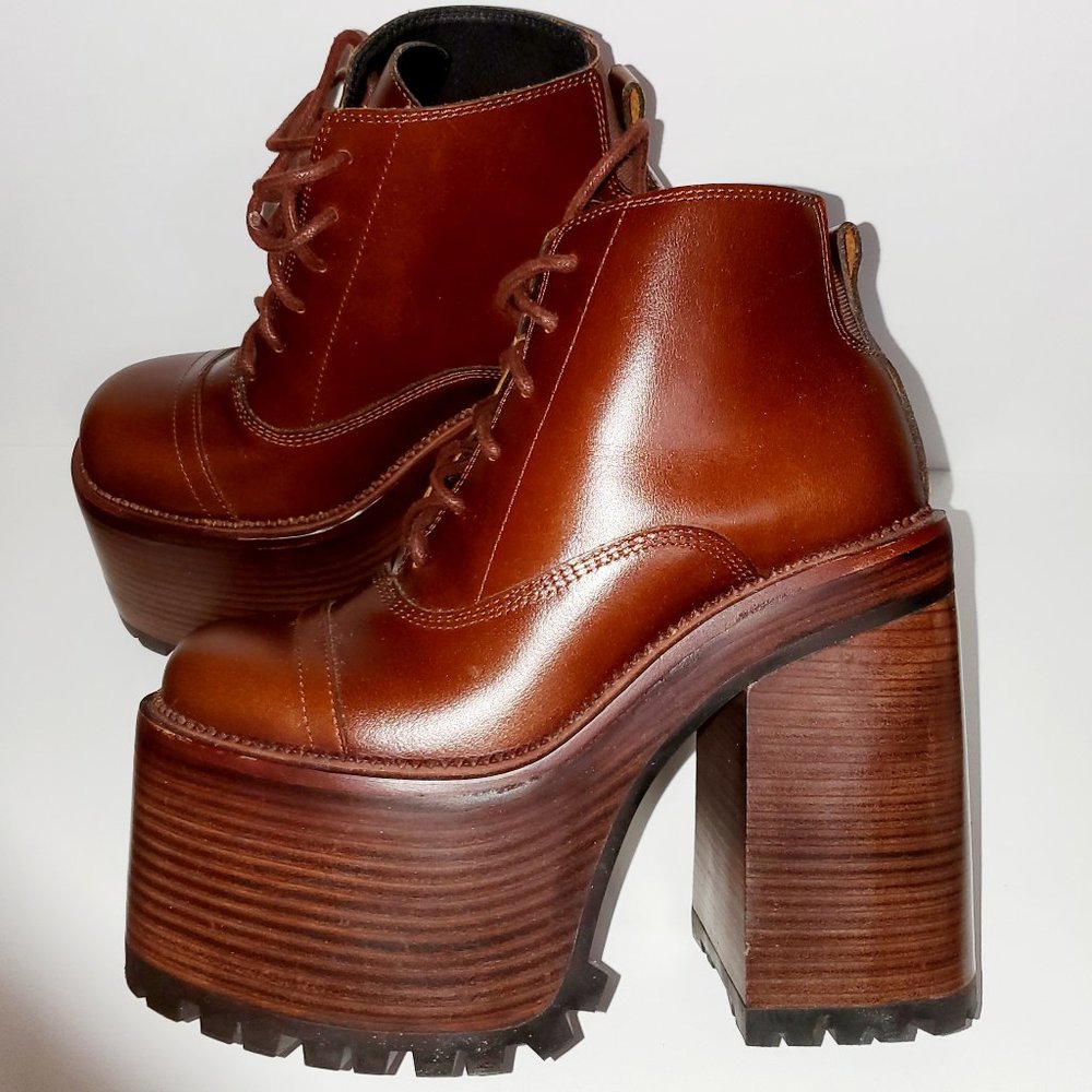 JEFFREY CAMPBELL TAKEOFF PLATFORM LACE UP BOOTS 6